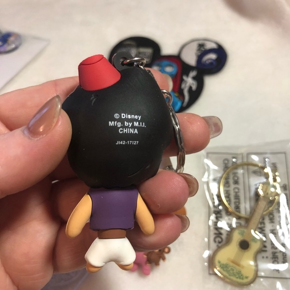 Disney keychains, patches, and Disney trading collectible pins bundle - Picture 10 of 11